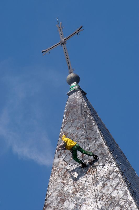 Local Church Roof Cleaning pros at work